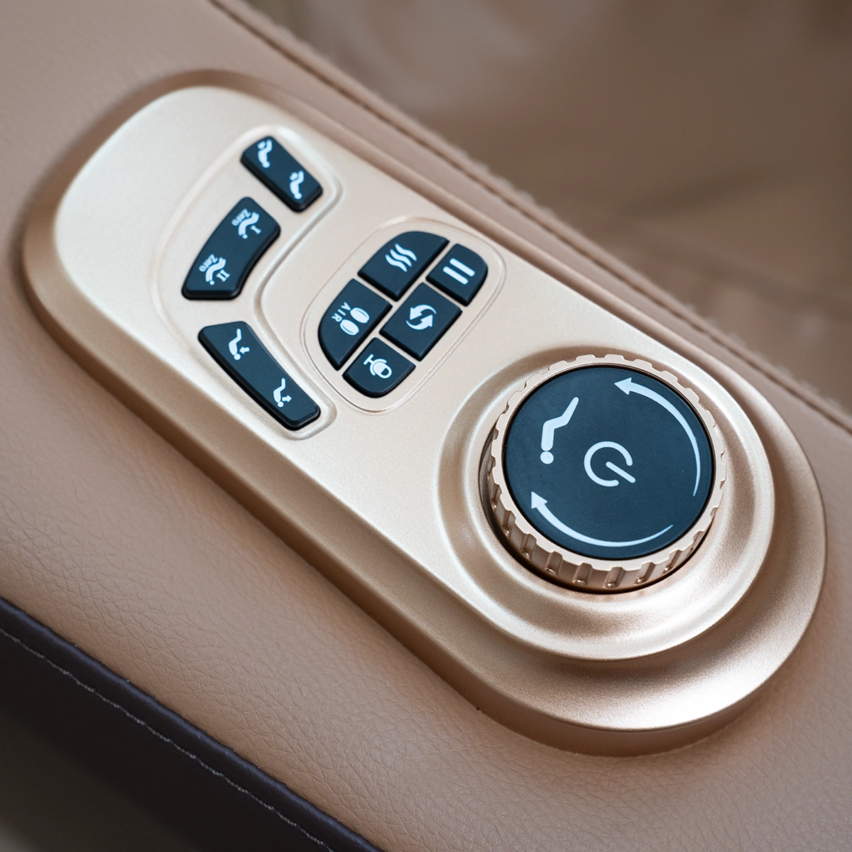 Ghế massage OKACHI 4D  LUXURY JP-5000 Plus ( Brown)