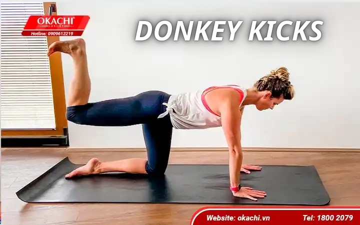 Bài tập Donkey kicks giúp mông chắc khỏe
