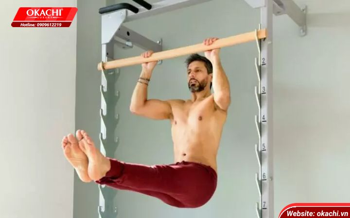 tập cơ bụng với xà đơn