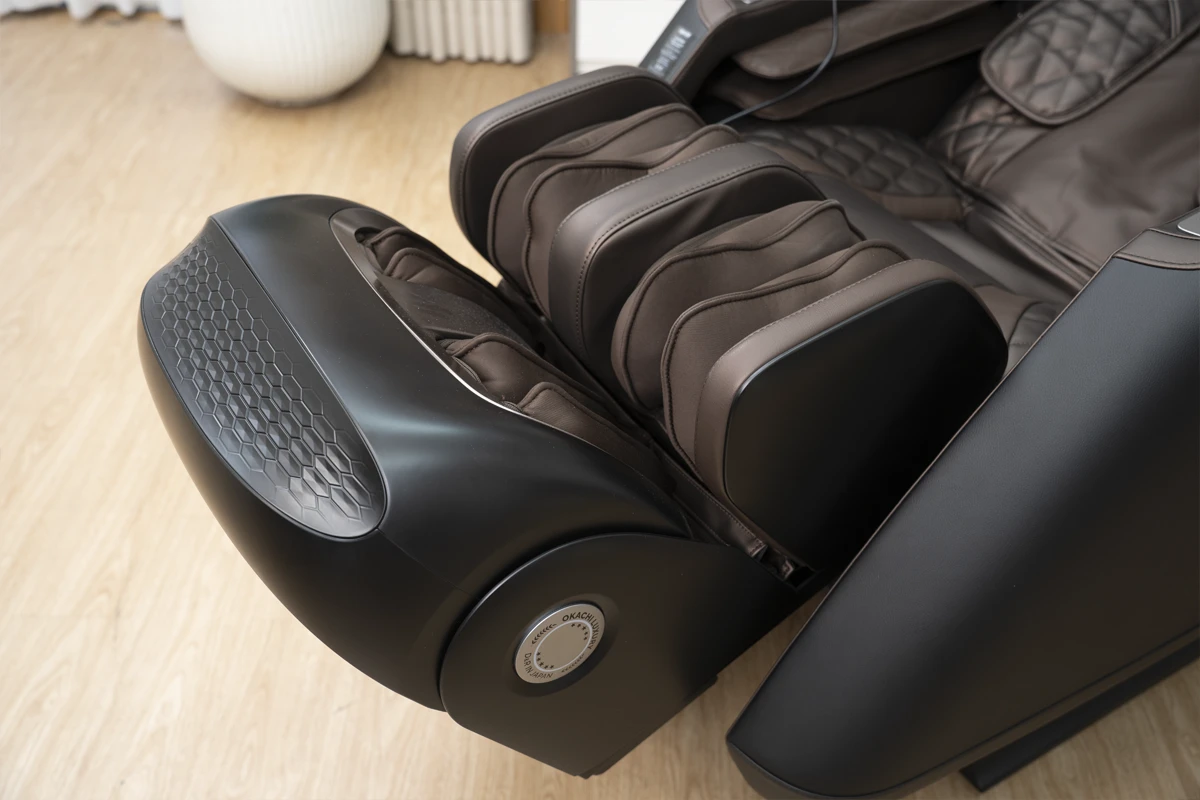 ghế massage okachi jp-9800x phần chân ghế