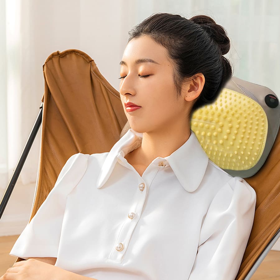Gối matxa hồng ngoại Shiatsu OKACHI JP-568E giảm đau hiệu quả