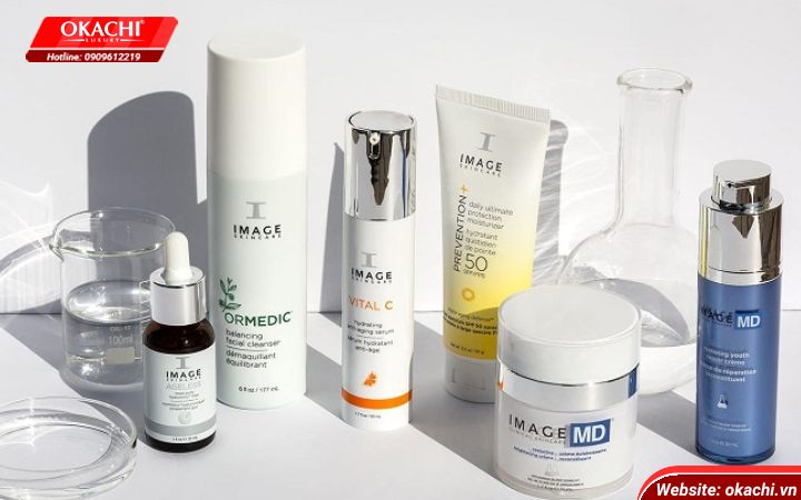 massage-voi-my-pham-lam-dep