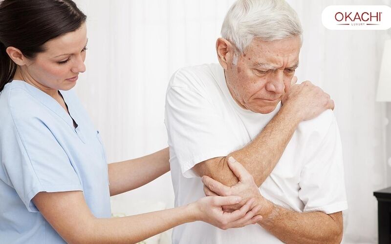 Người bị đau nhức xương khớp