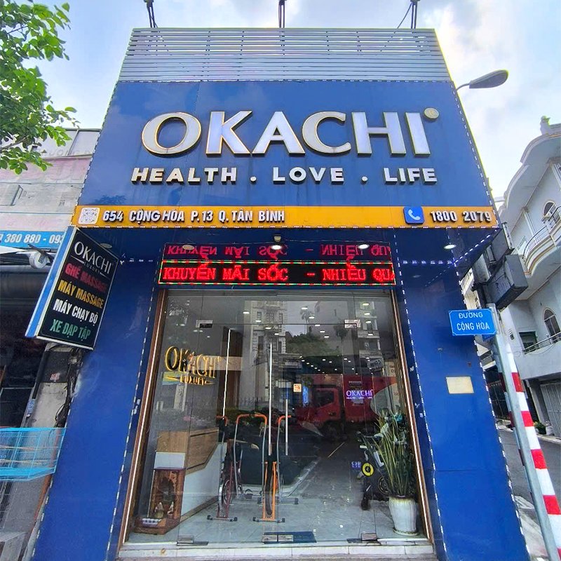 Không gian bên trong showroom Okachi Tân Bình