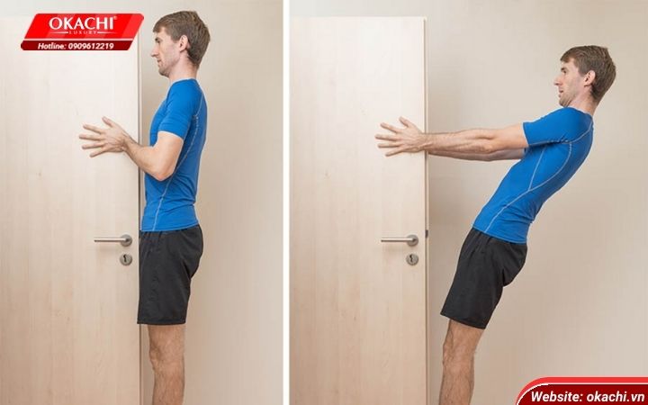 Các bài tập tay không cần tạ Doorway Curl