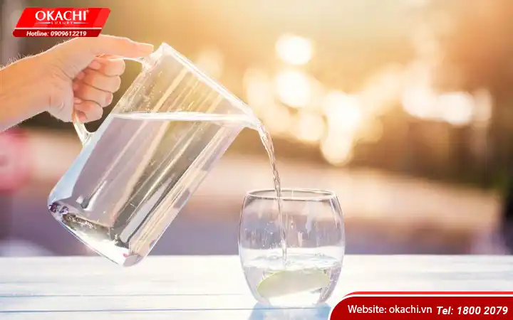 Uống nước vào buổi sáng