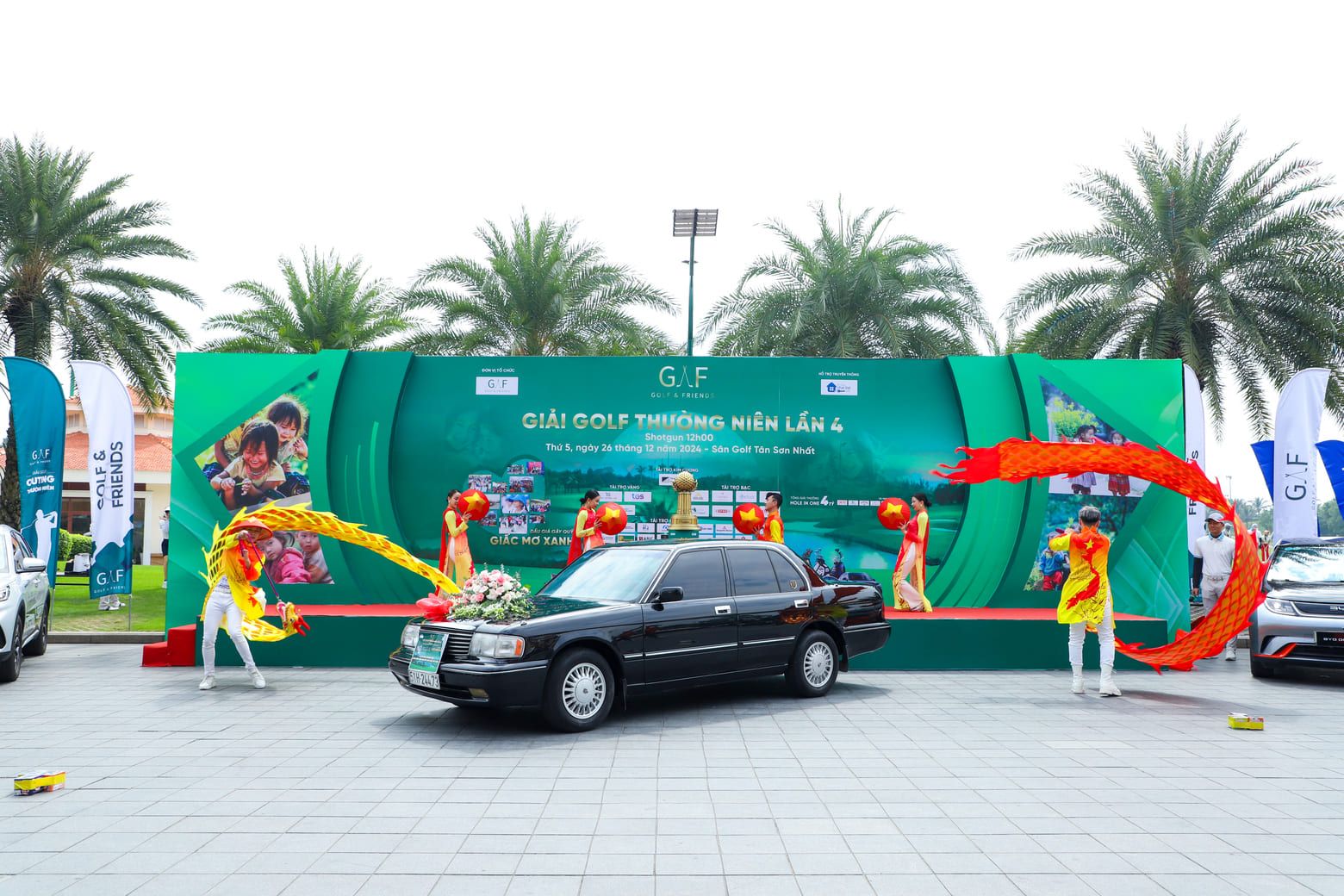 OKACHI - NHÀ TÀI TRỢ BẠC GIẢI GOLF OKACHI chính hãng